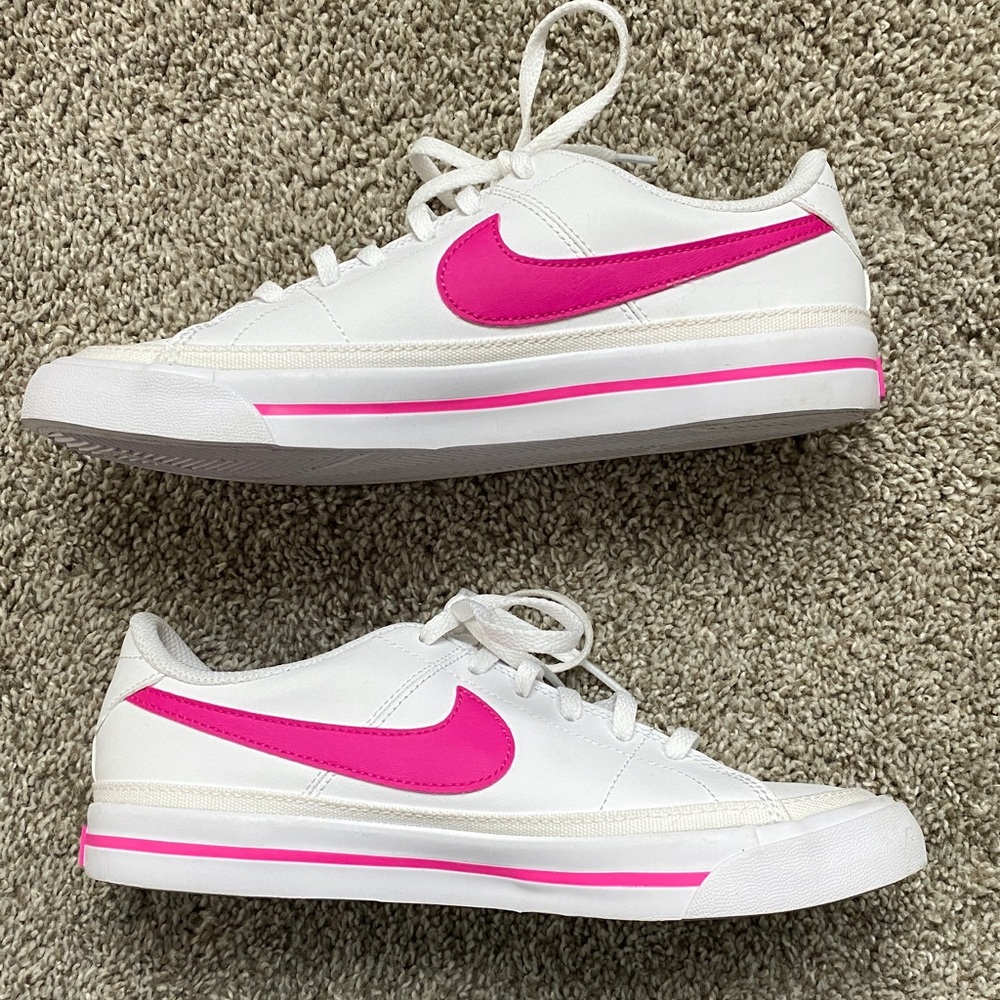 Nike 6Youth White and Pink Casual Sneakers - Picture 8 of 9